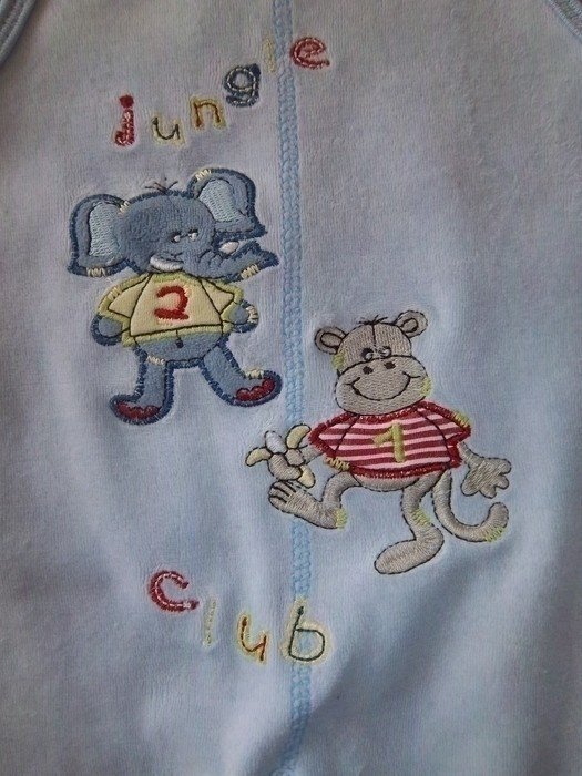 Süßer Nicki Strampler