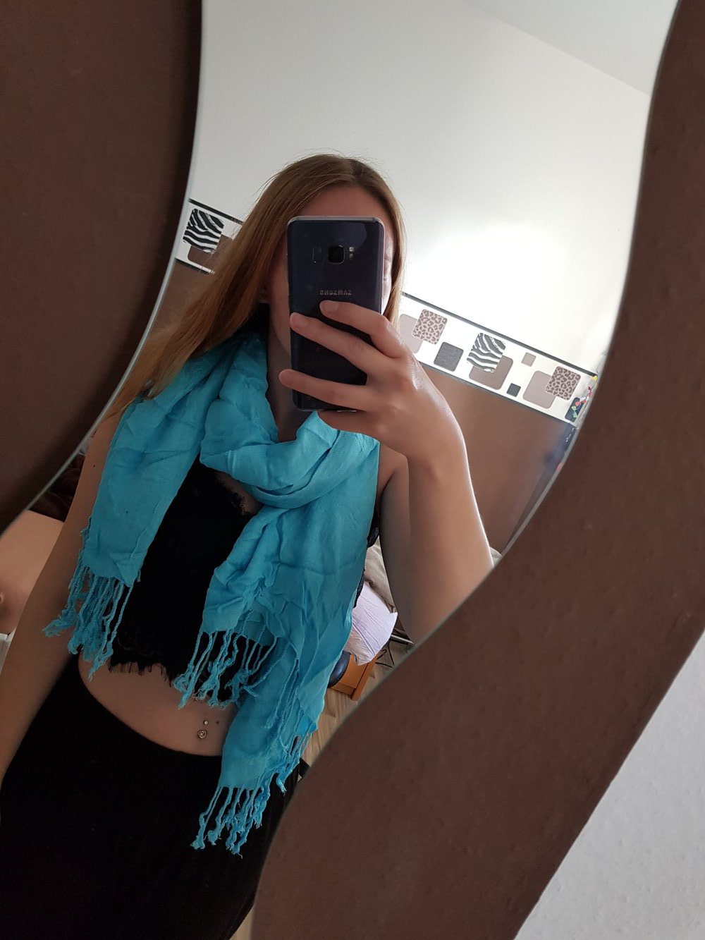 Toller wenig getragenes Tuch 