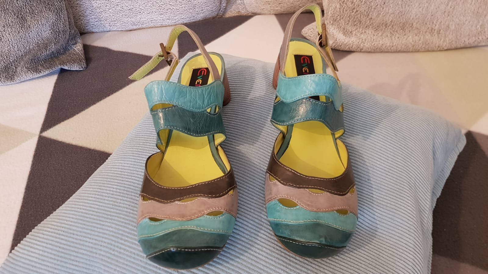 LEDER PUMPS EVERYBODY TÜRKIS PETROL GR. 38