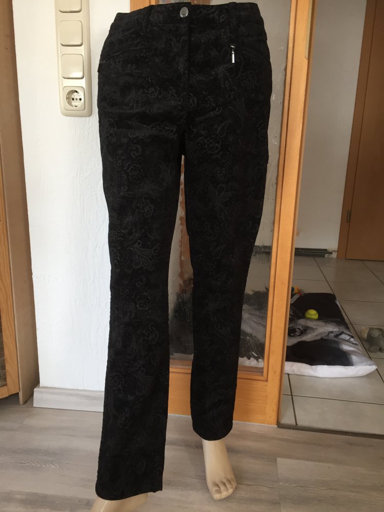 Schwarze gemusterte Hose 