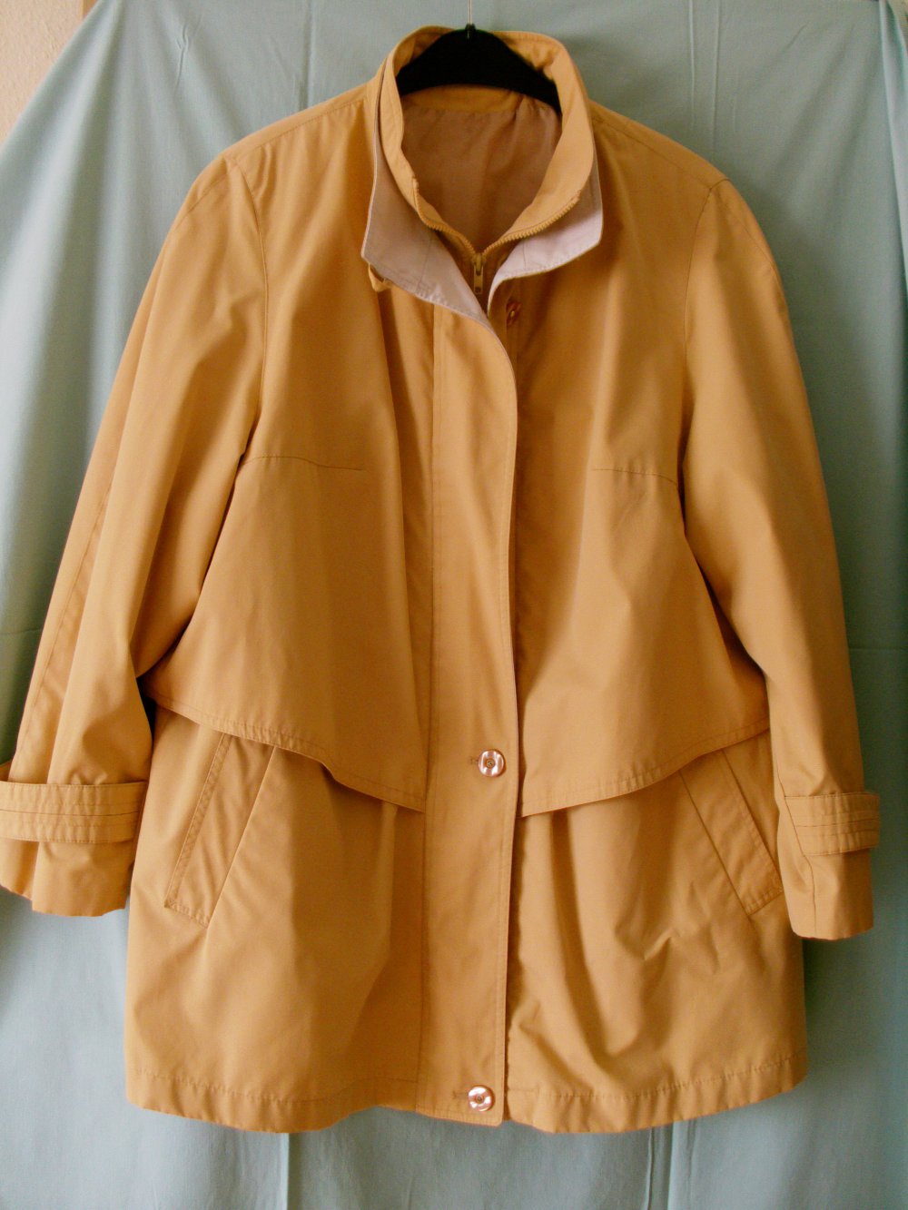 Übergangsjacke in vanille