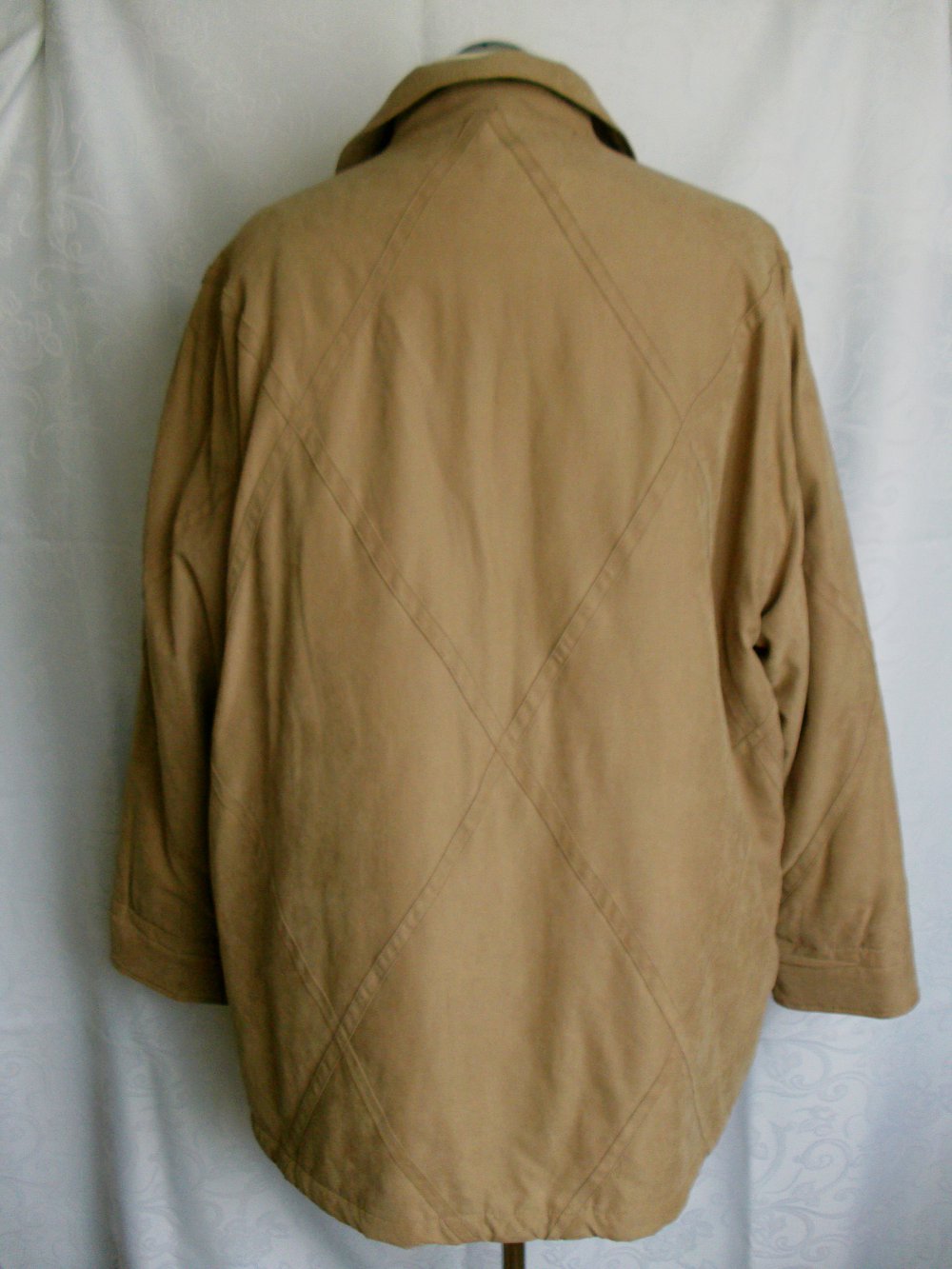 Winterjacke in beige