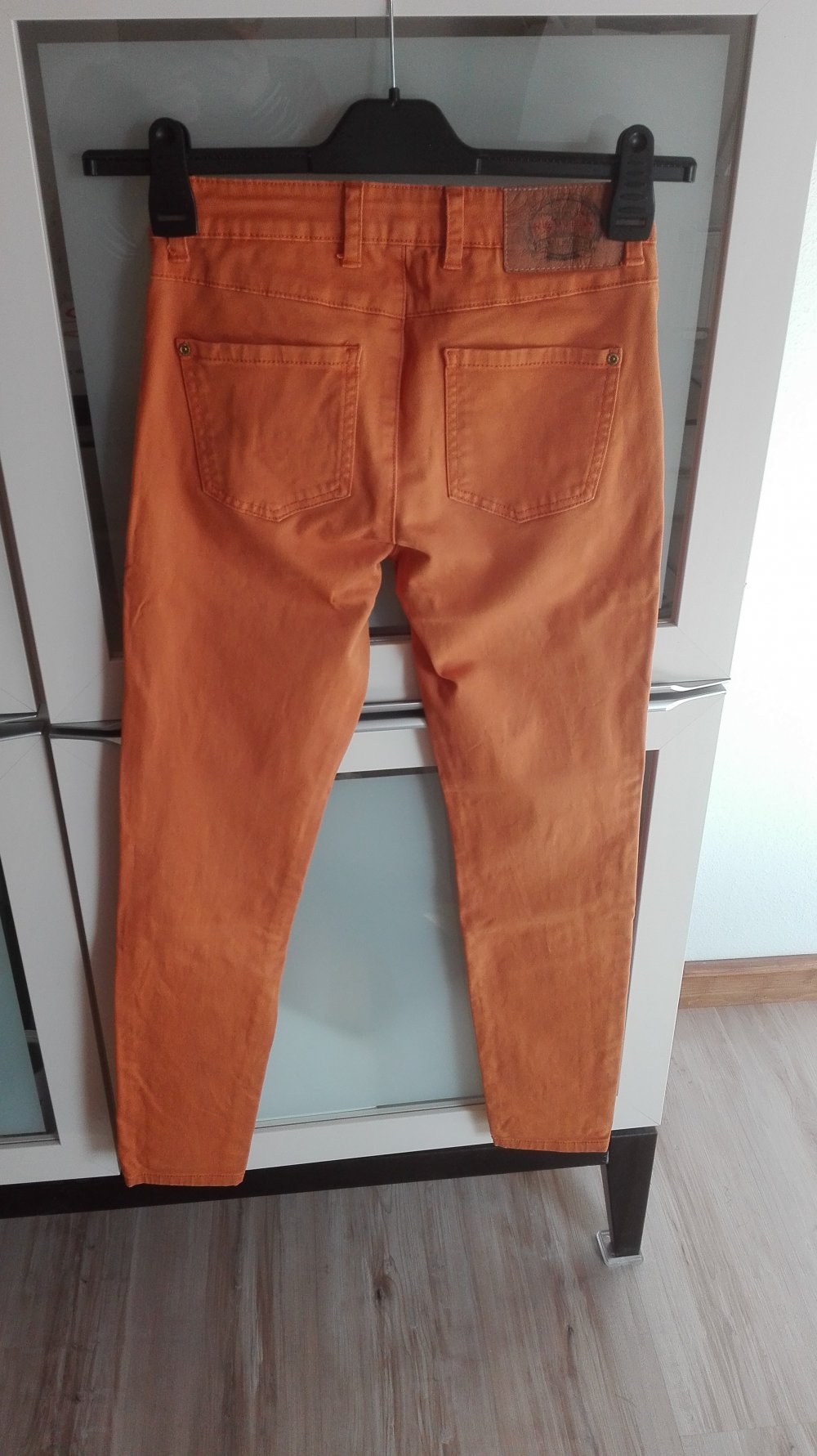 Hose in currygelb / orange von Review Größe XS 34