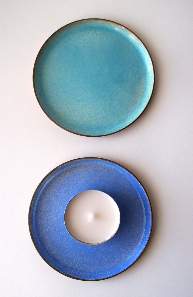 4 Untersetzer Emaille Echt Vintage