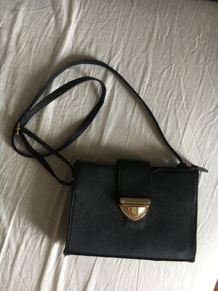 Schwarze Umhängetasche