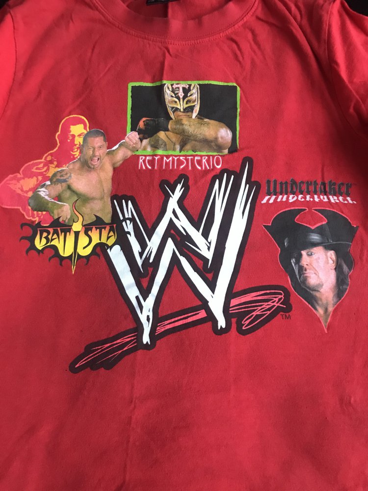 WWE longsleeve * Rey Mysterio * Undertaker * Batista 