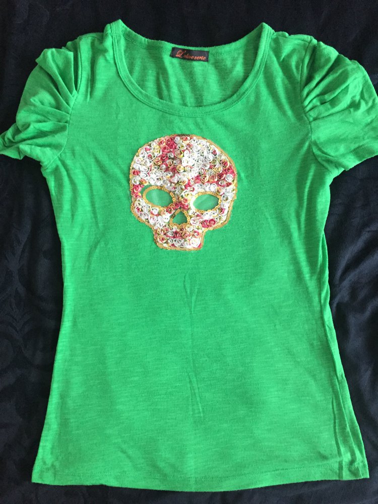 Blumen-Totenkopf Shirt Gr.L 