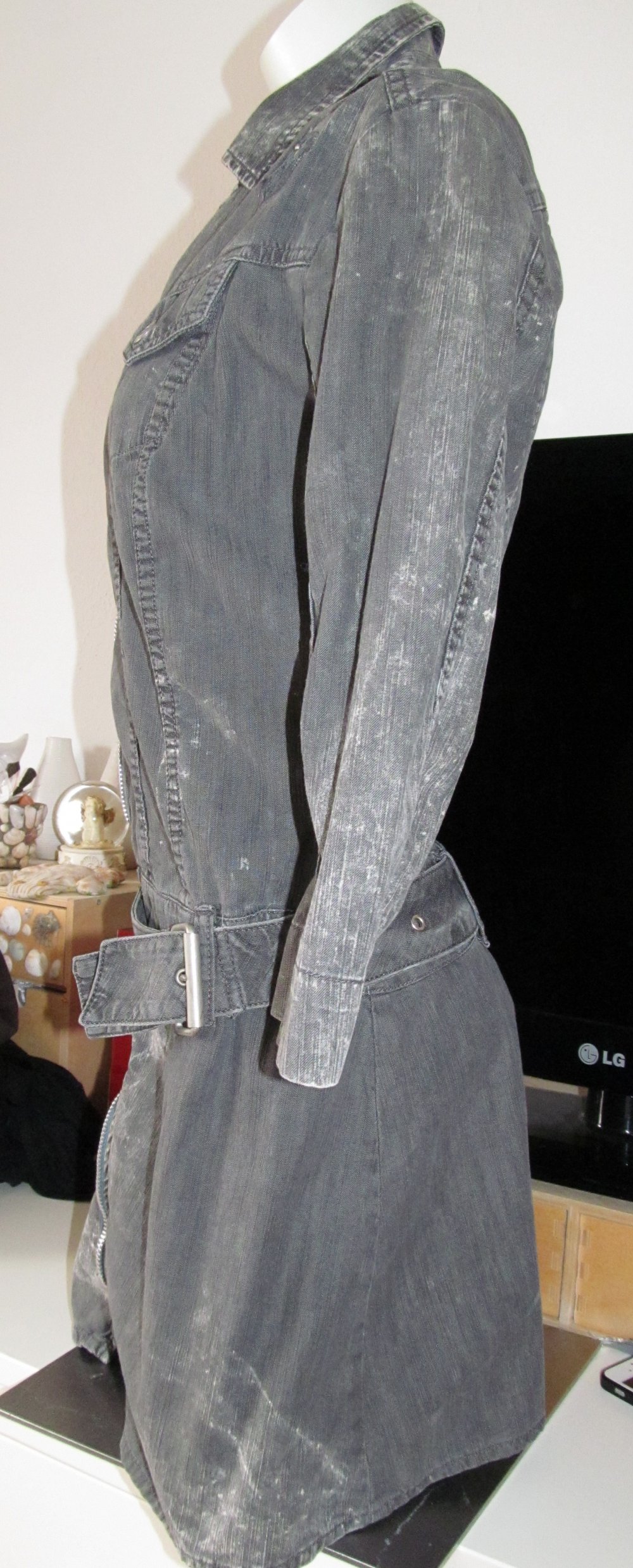 Grauer Jeansmantel von Diesel