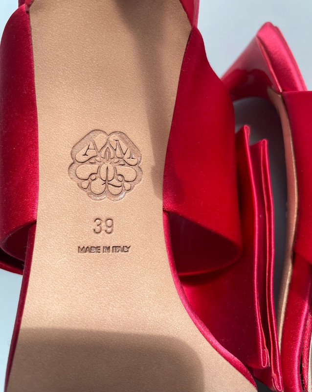 Alexander McQueen Pin Heels mit Schleifen