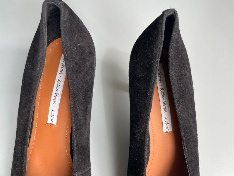 &other stories pointed suede Heels Pumps