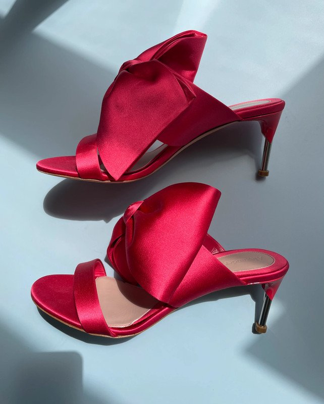 Alexander McQueen Pin Heels mit Schleifen