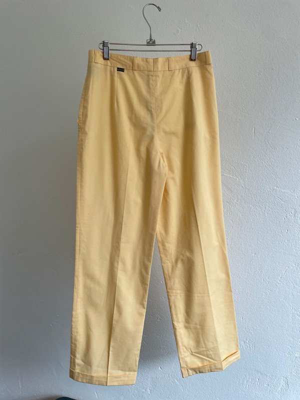 Leichte gelbe High Waist 90s Vintage