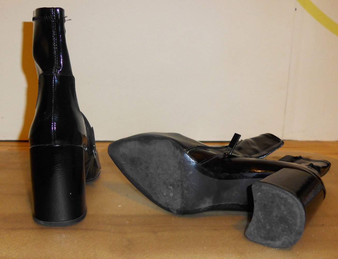 Lackstiefeletten schwarz