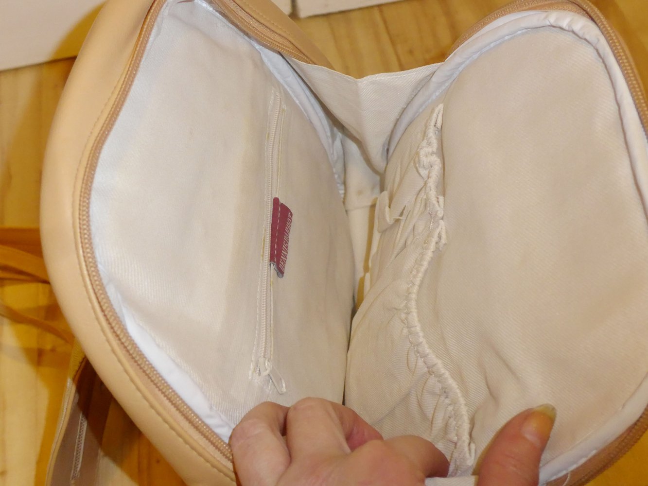 schöner Rucksack beige