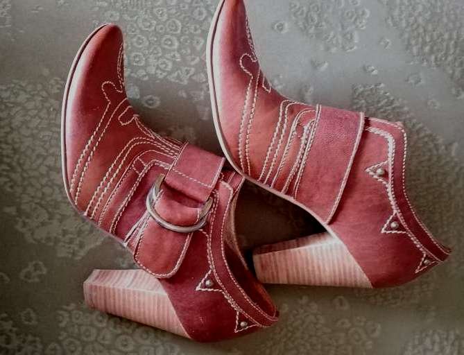 Coole Ankle Boots / Pumps von Medea 38