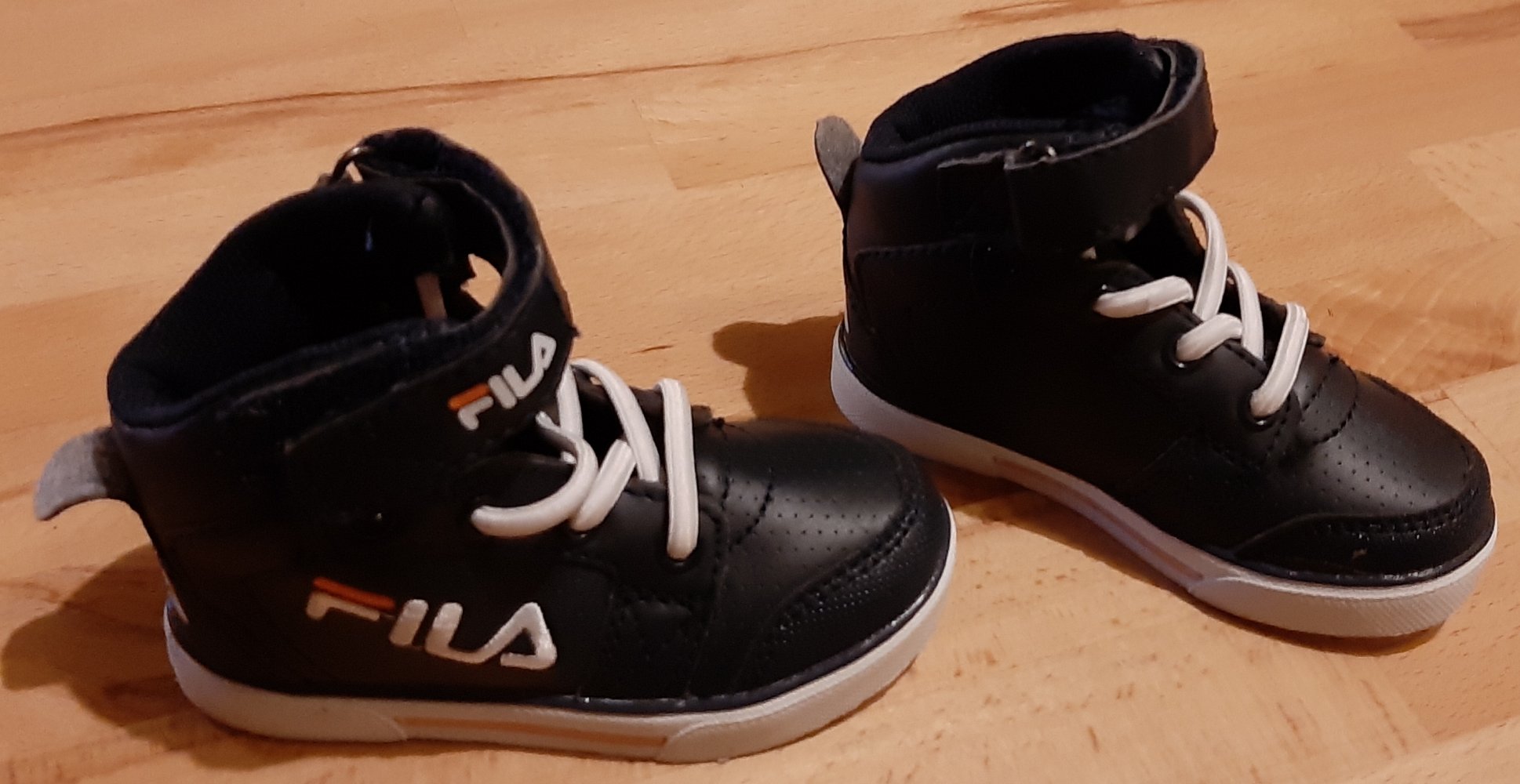 Fila High Sneaker NEU Gr. 20 Stiefel