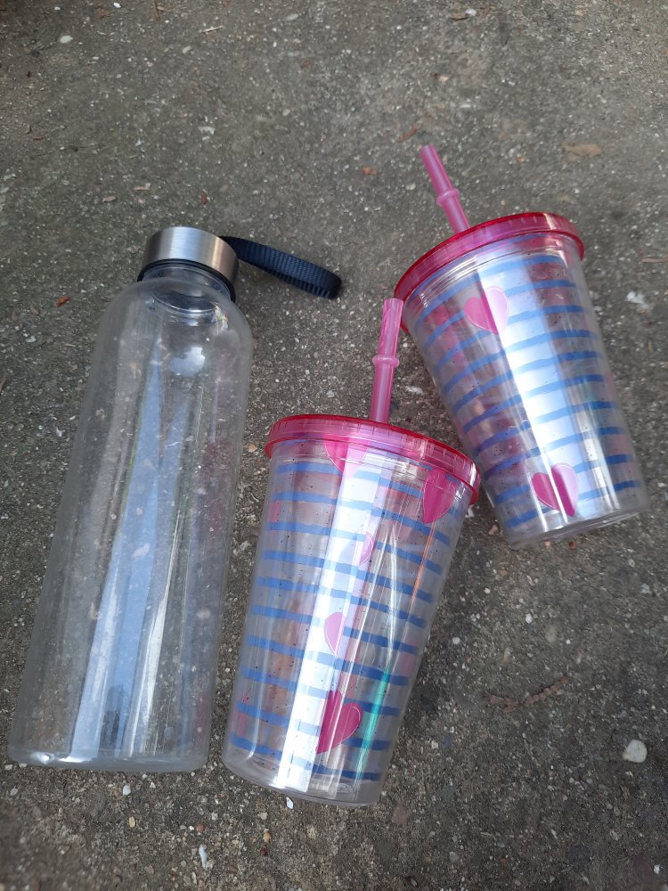 Trinkflaschen Strohhalmbecher Becher Flasche Tasse Tupper Sportflasche