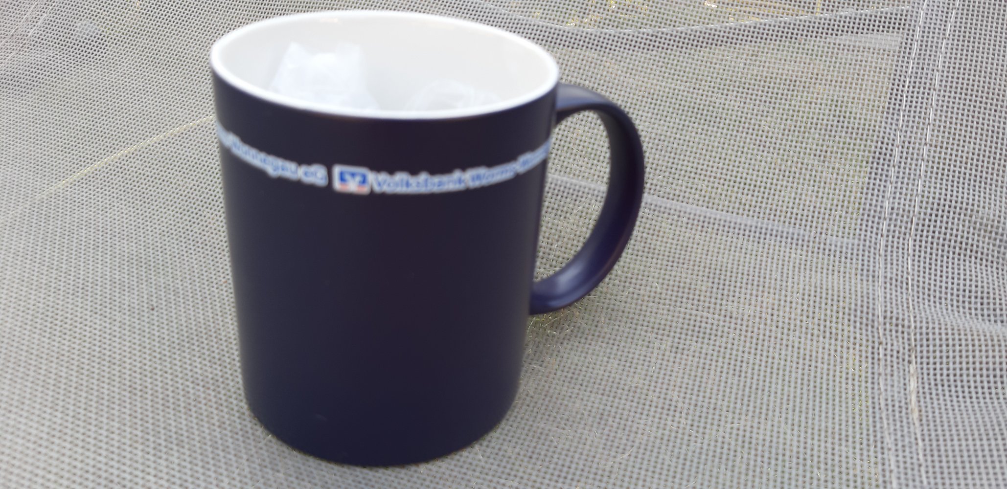 Trinkflaschen Strohhalmbecher Becher Flasche Tasse Tupper Sportflasche