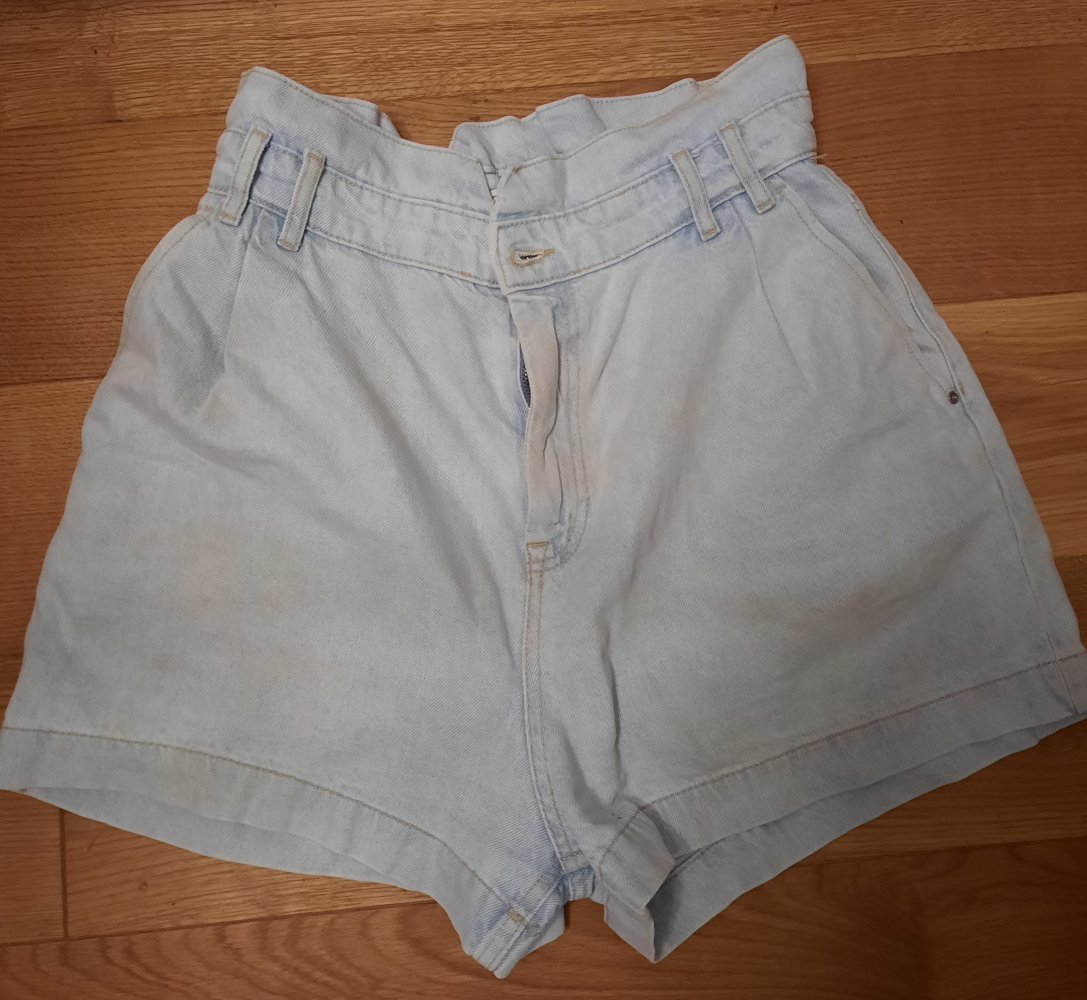 Zara kurze Hose Jeans Gr. 44