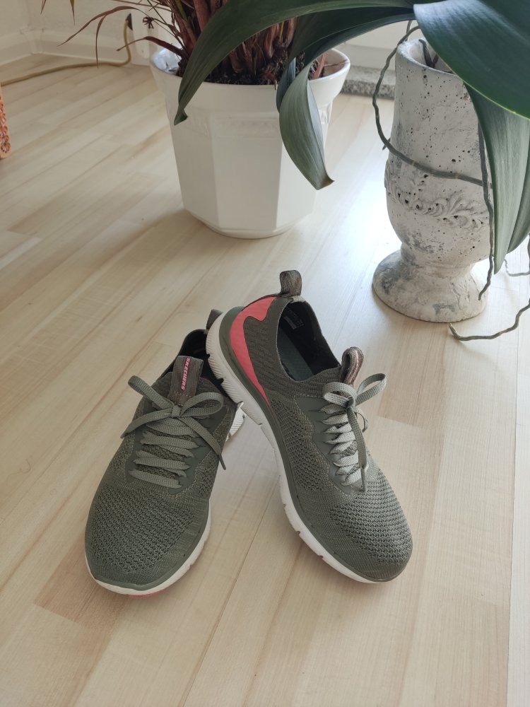 Skechers Air-Cooled Memory Foam Gr.36 Grau