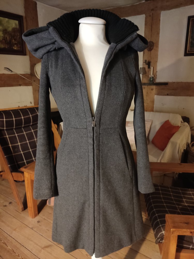 Zara Wollmantel mit Kapuze Gr.XXS Anthrazit-Grau
