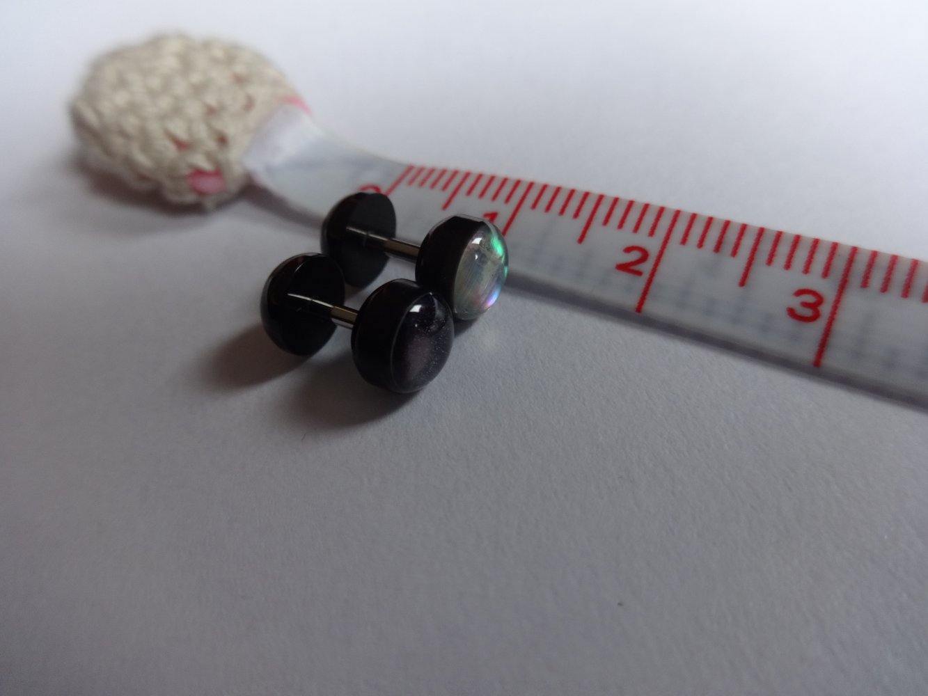 Fake-Plugs aus Acryl