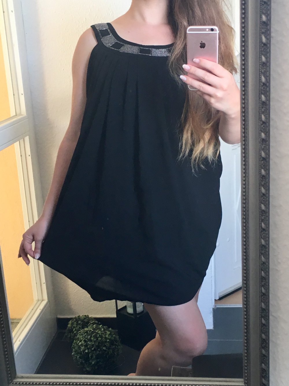 Edles Chiffon Kleid mit Perlen Neu mit Etikett Gr 36 / H&M