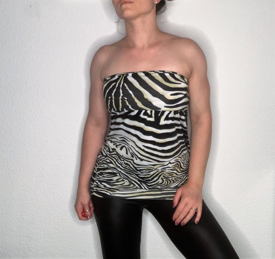 Madonna Top UNIKAT extravagant Animalprint Gr XS Neu