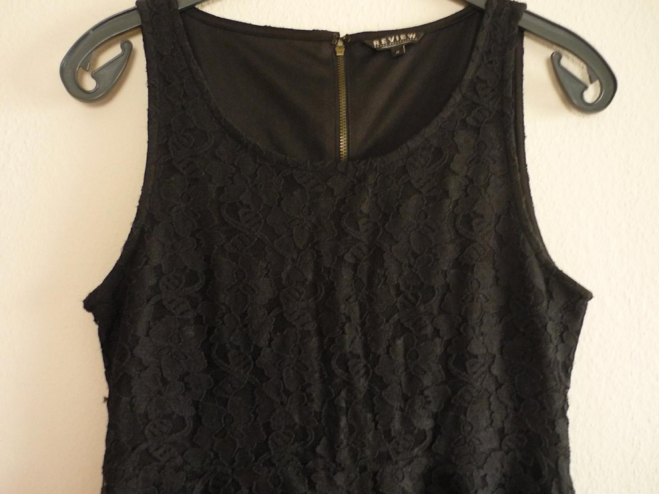 Kleid - schwarz - viel Spitze - kurz - Review - Gr. S