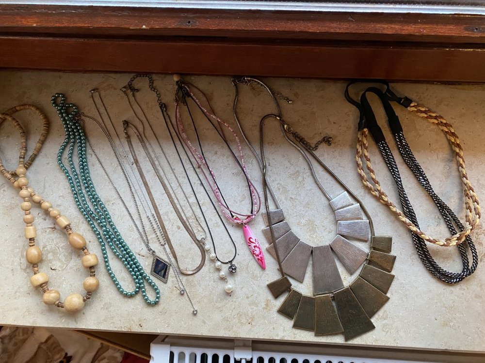 Ketten Haarbänder Gold Silber Perlen Holz Anhänger