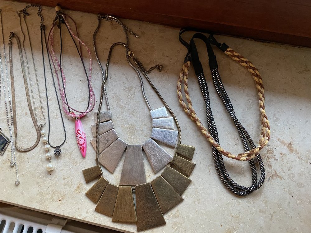 Ketten Haarbänder Gold Silber Perlen Holz Anhänger