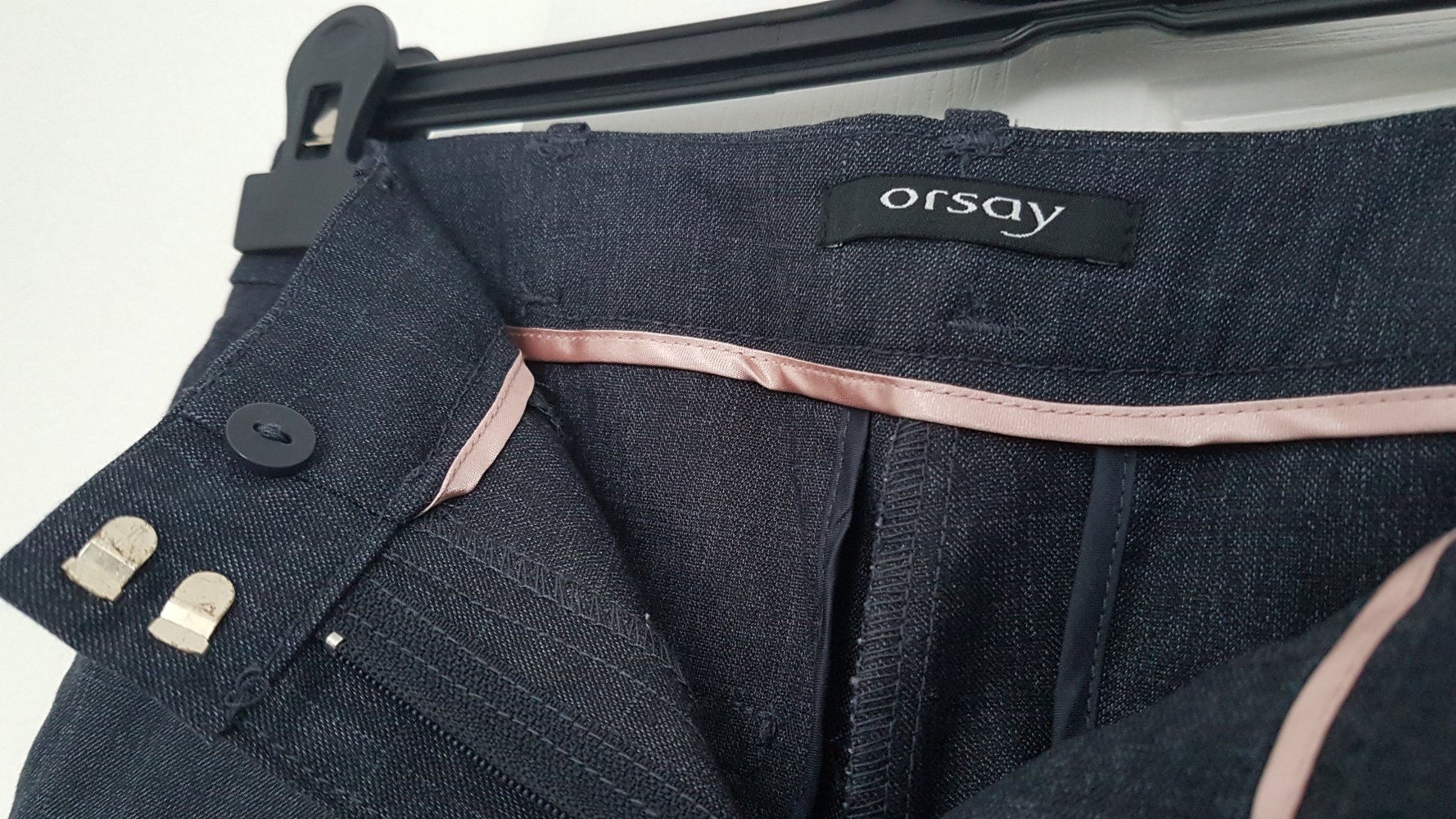 Schicke Business Stoffhose mit Bügelfalte in Dunkelblau