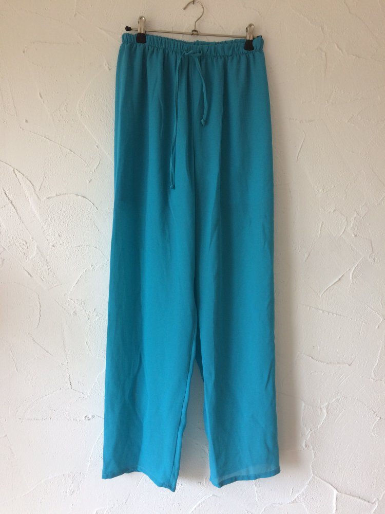 LÄSSIGE SOMMERHOSE GR. 36/38