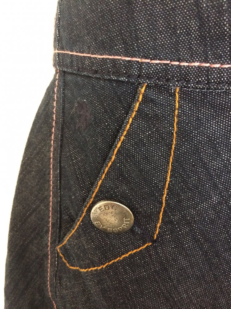 NEUWERTIGER JEANSROCK von „ EDC by ESPRIT „