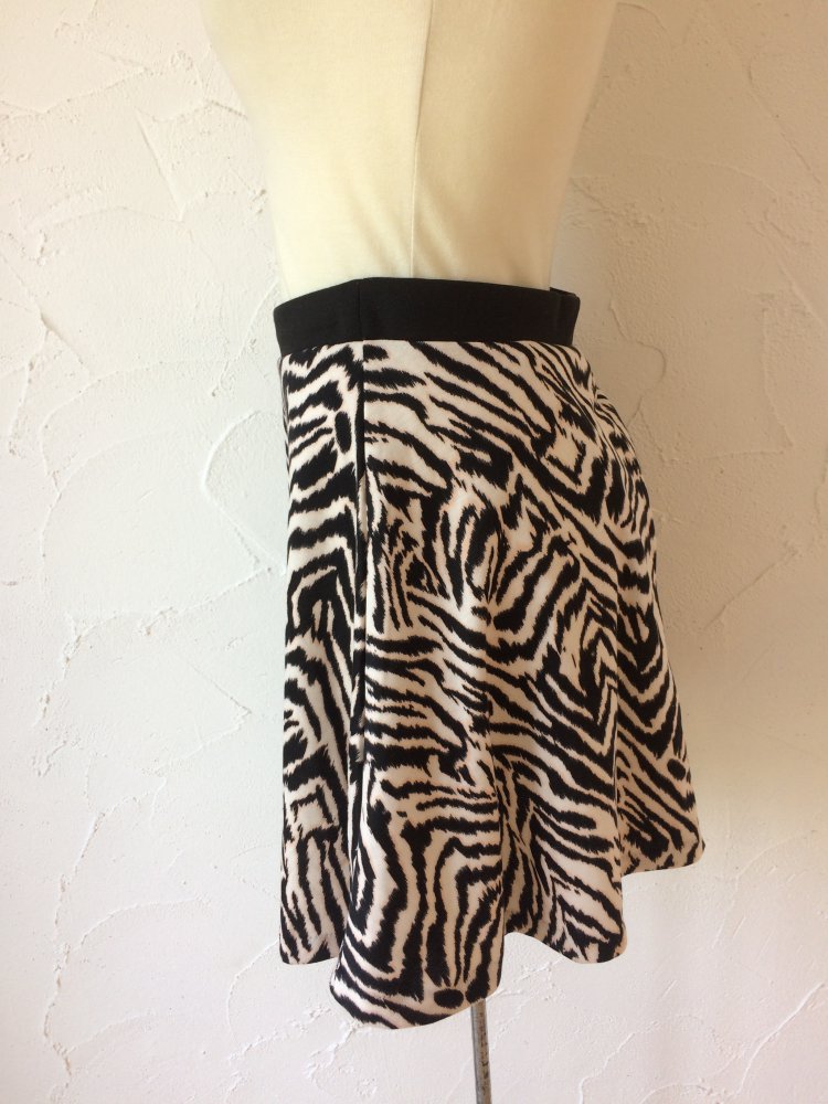 NEUWERTIGER H&M Rock Gr. 36