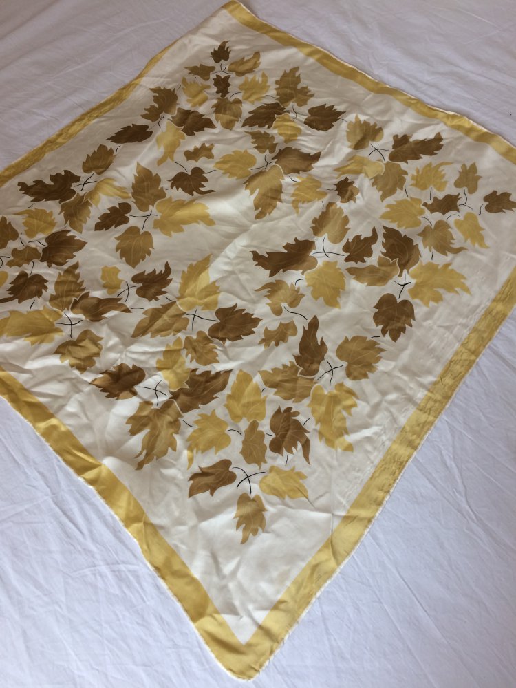 VINTAGE TUCH HALSTUCH HAARTUCH 