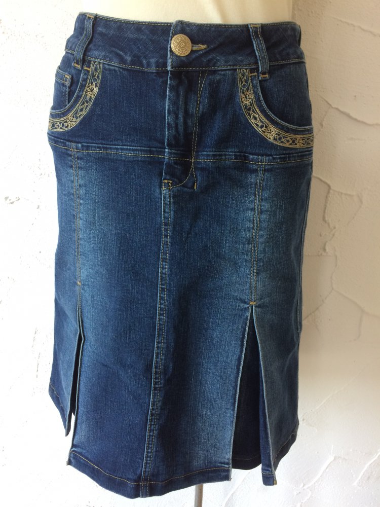 BIBA EXKLUSIVER JEANSROCK GR. 34