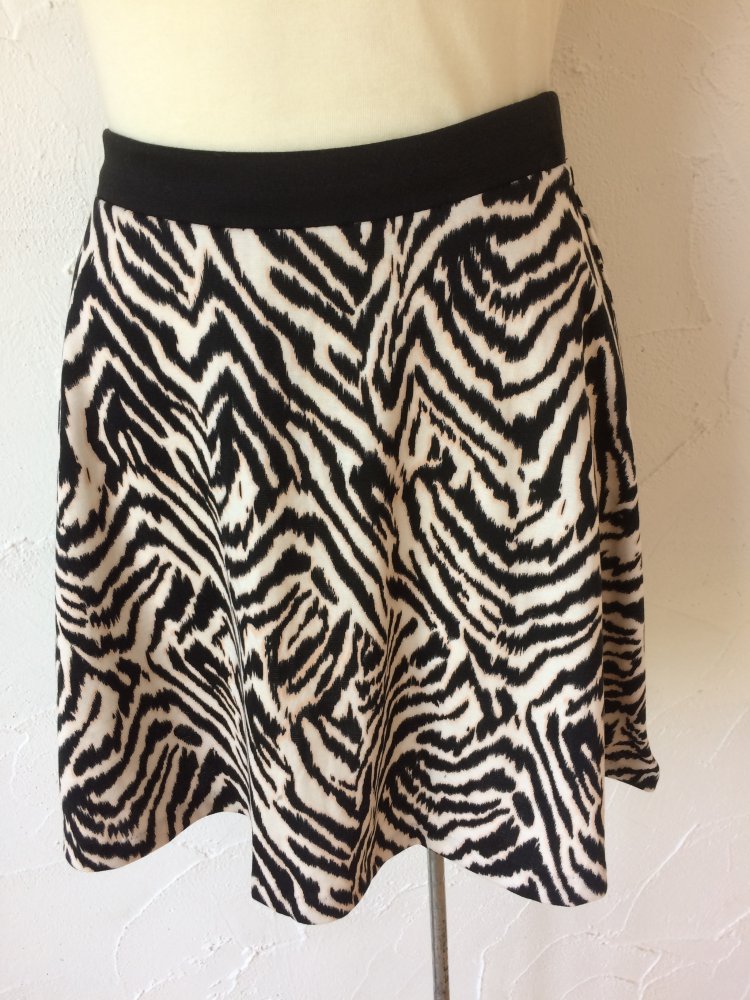 NEUWERTIGER H&M Rock Gr. 36