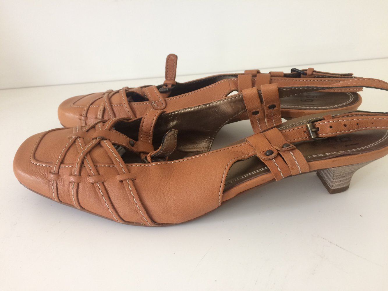 „HÖGL „ LEDER SANDALEN GR. 6 (39)