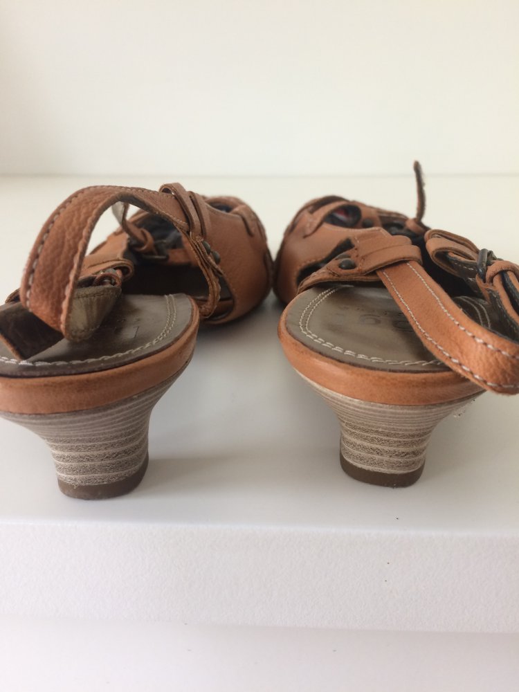 „HÖGL „ LEDER SANDALEN GR. 6 (39)