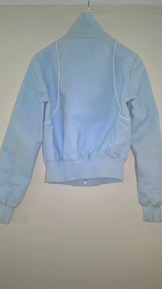 hellblaue Jacke von Benetton in 42