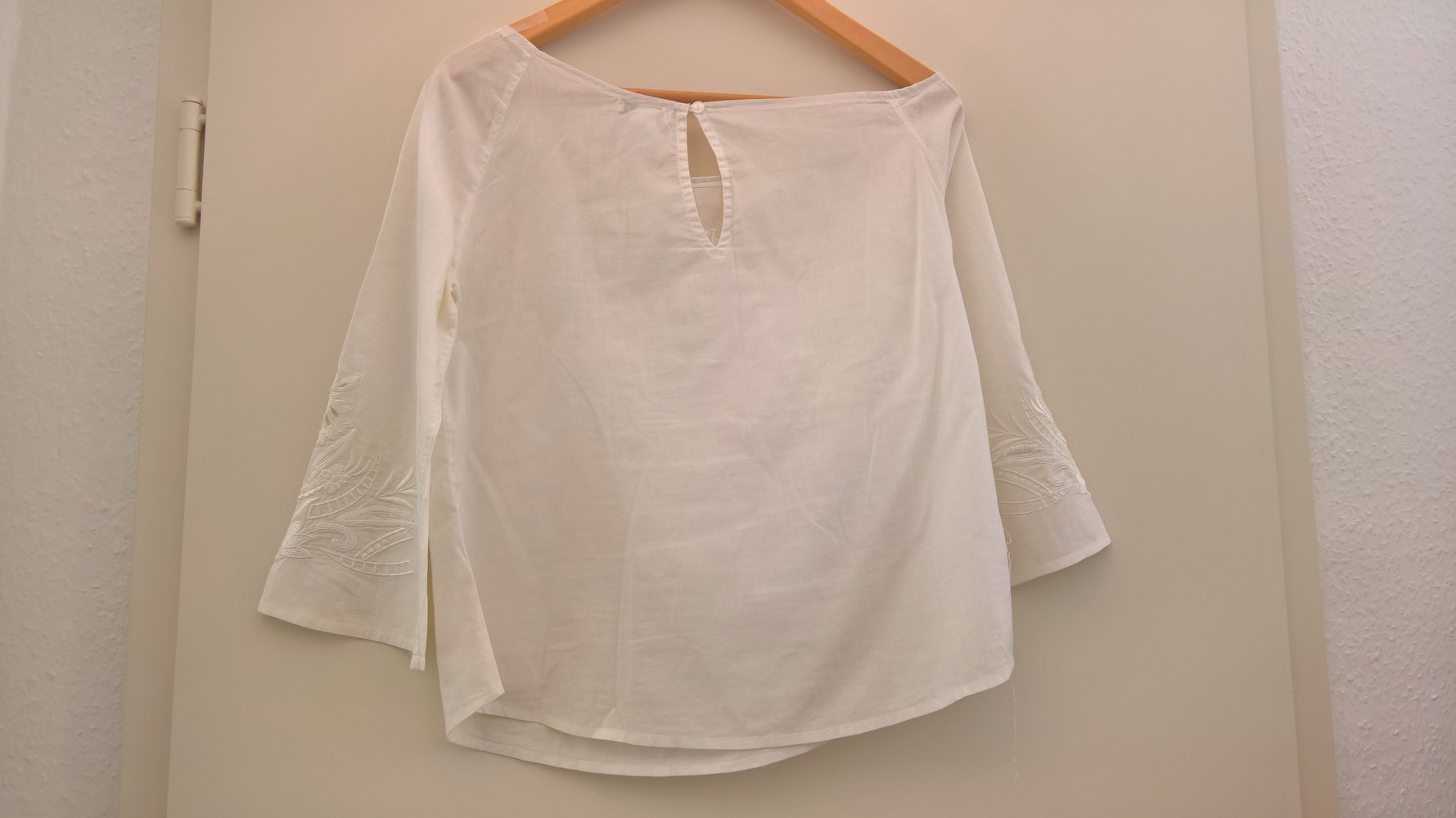 süß bestickte Bluse