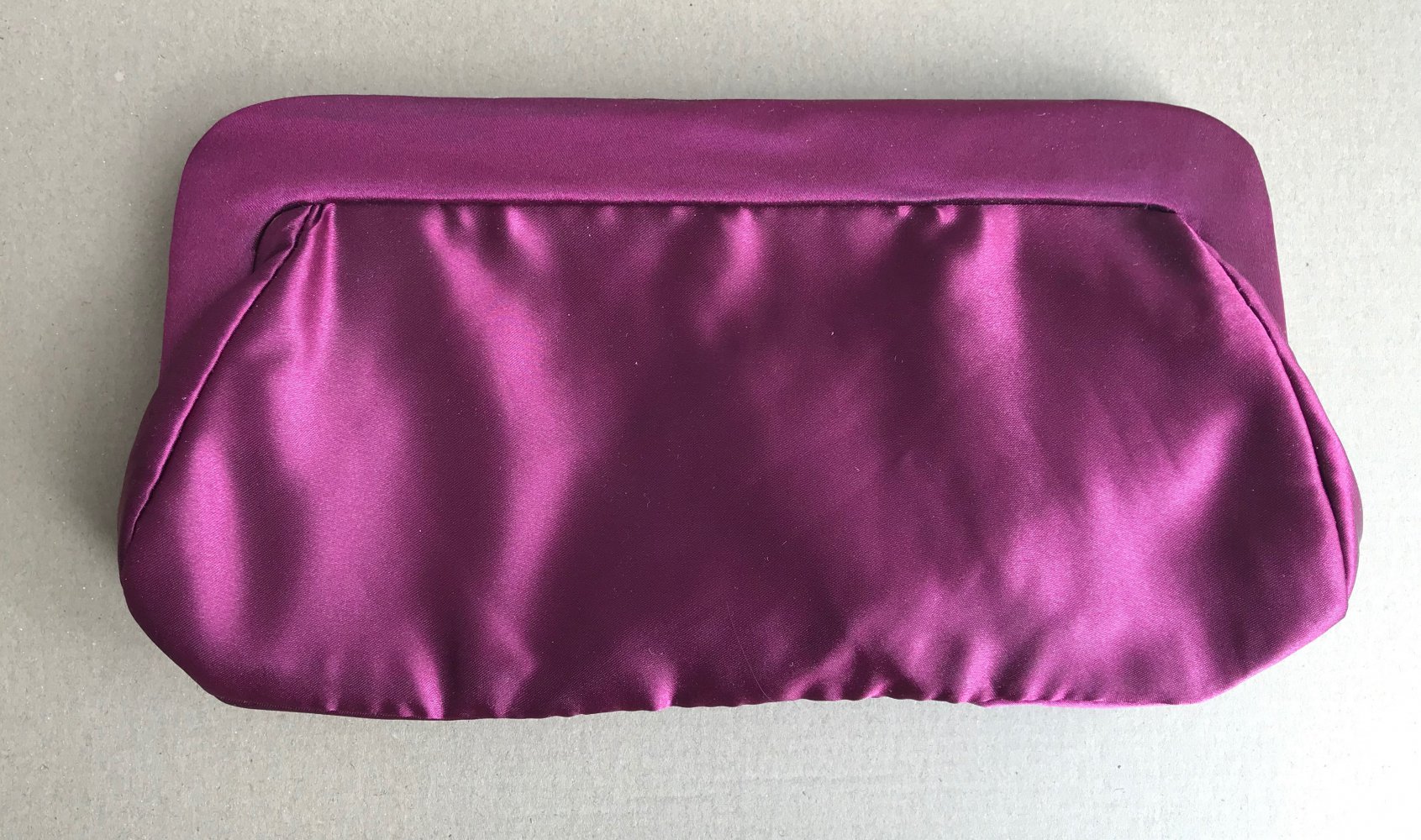 lila Abendclutch