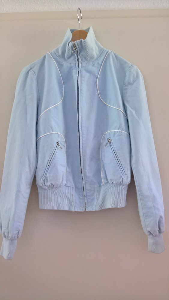 hellblaue Jacke von Benetton in 42
