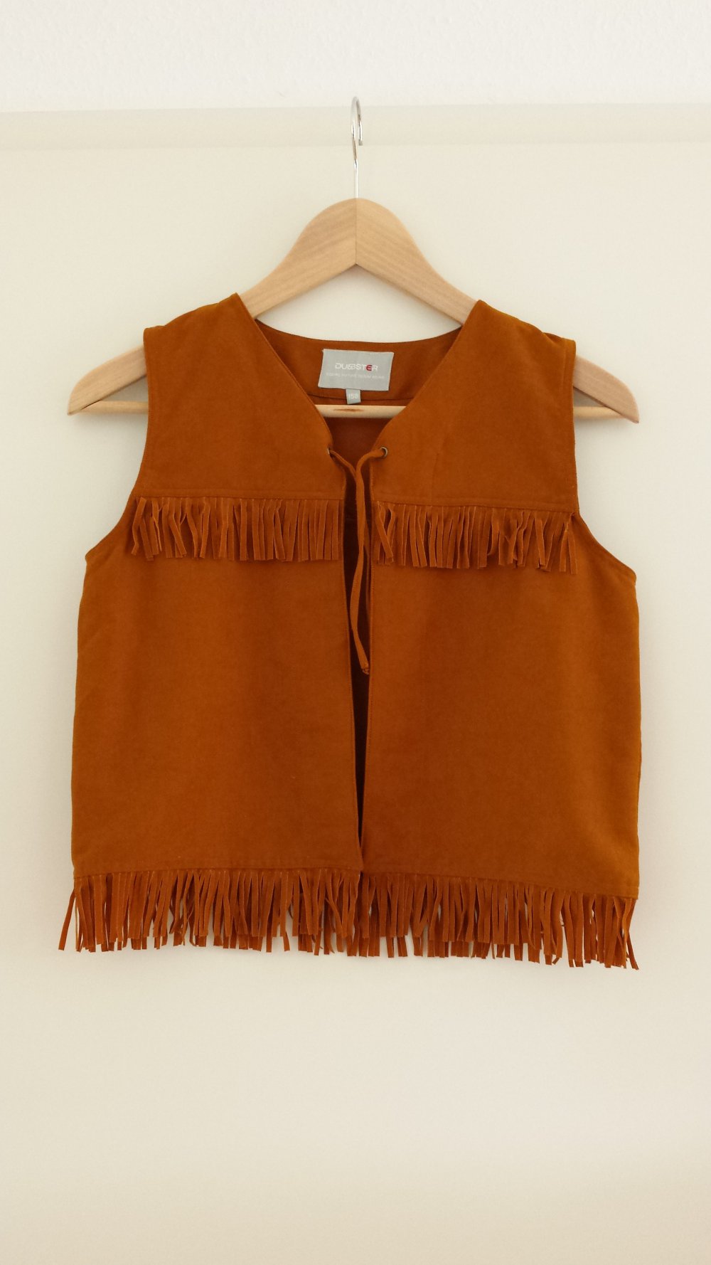 ungetragene H&M Weste in 158