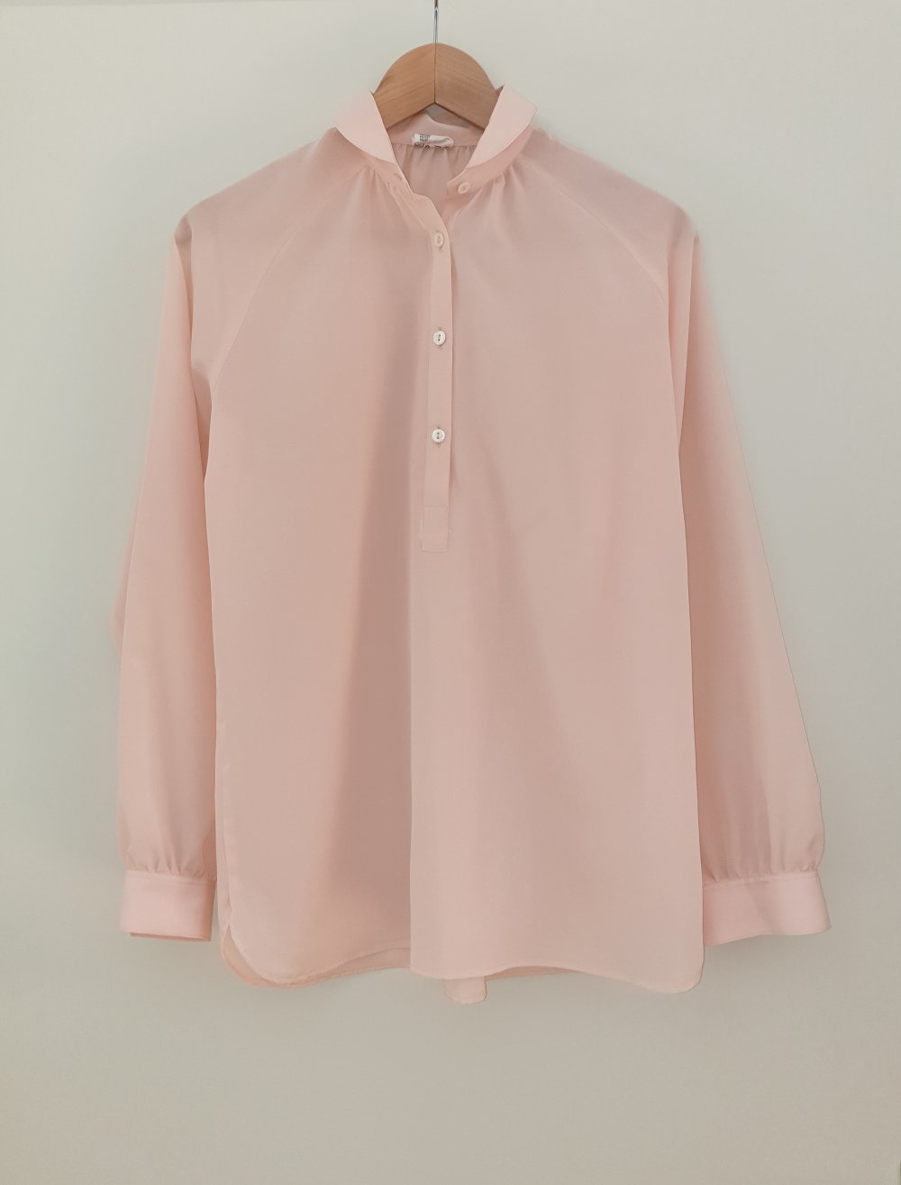 apricotfarbene Bluse in 38