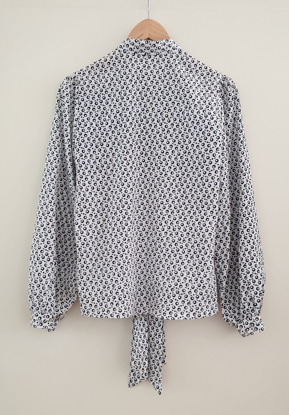 gemusterte Schluppenbluse in 38