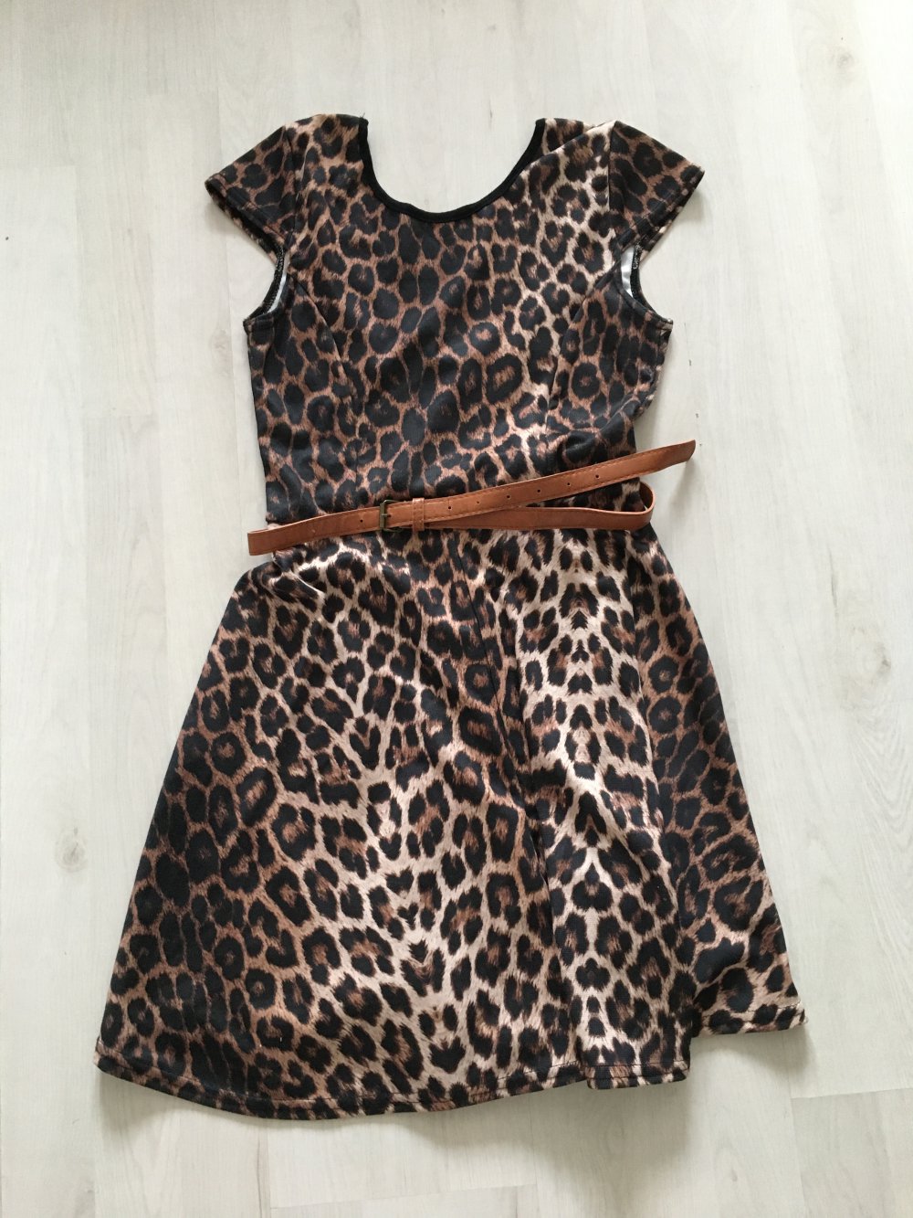 Leo leopard Kleid Kurzkleid ärmellos sommer S