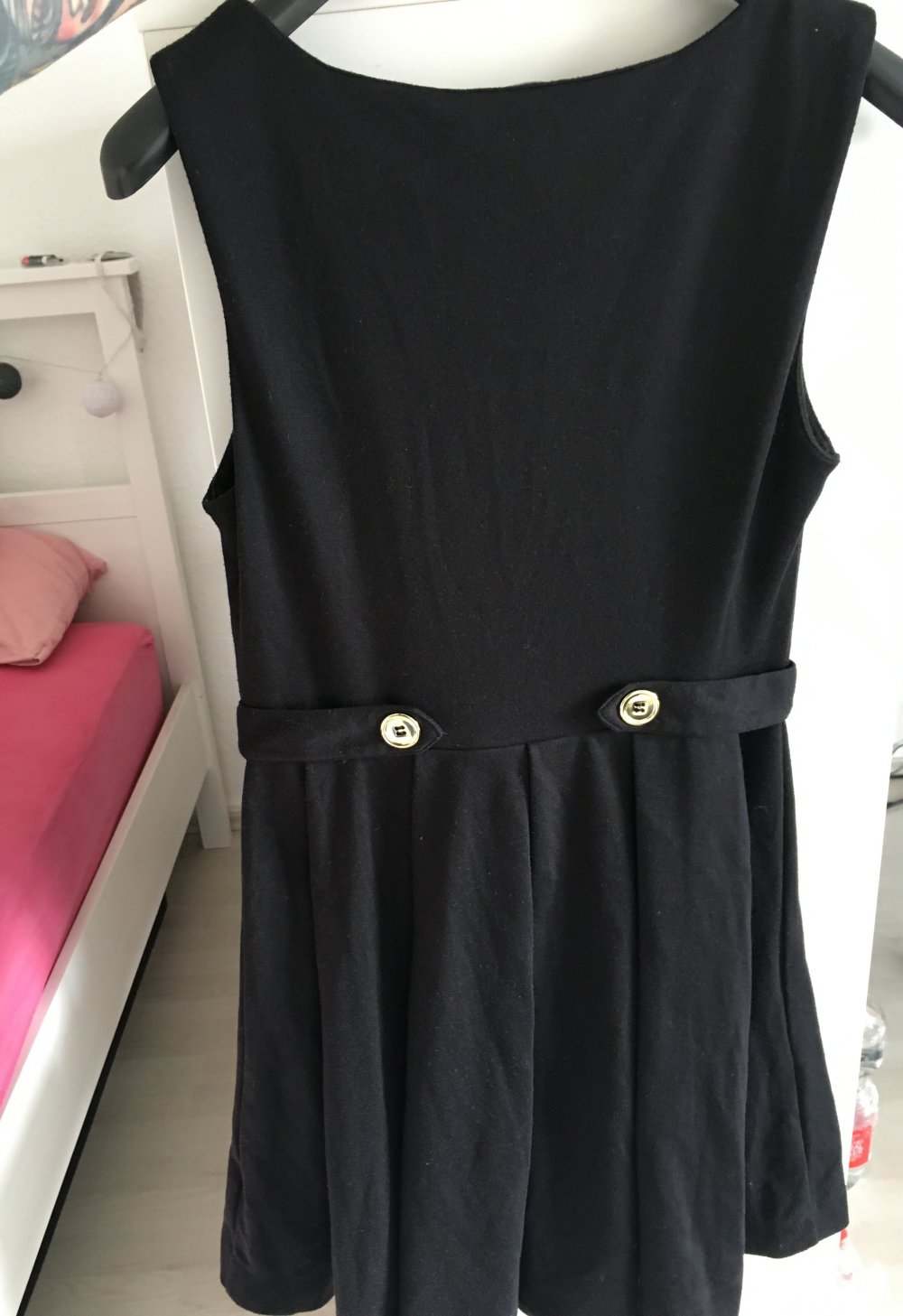 Kleid schwarz mit goldenen Knöpfen S H&M vintage rockabilly 