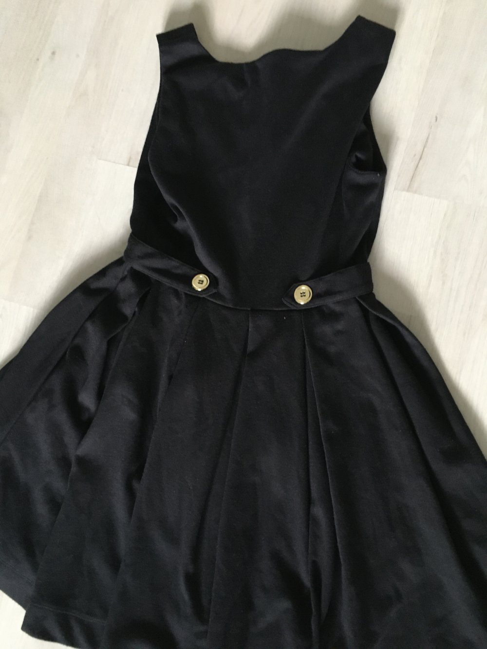 Kleid schwarz mit goldenen Knöpfen S H&M vintage rockabilly 